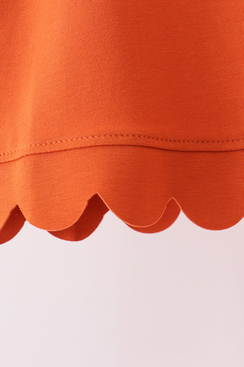 Orange scalloped active pants set