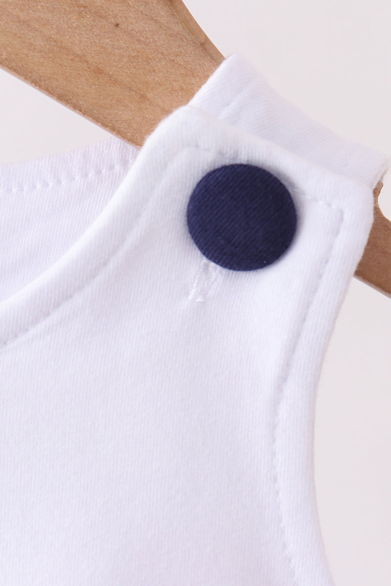 White flag fireworks embroidery bubble